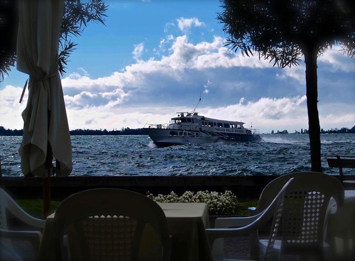 Hotel Diana ガルドーネ・リヴィエラ エクステリア 写真