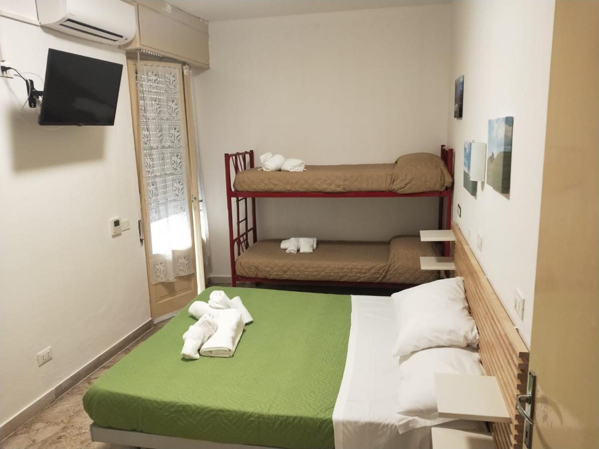 Hotel Diana ガルドーネ・リヴィエラ エクステリア 写真